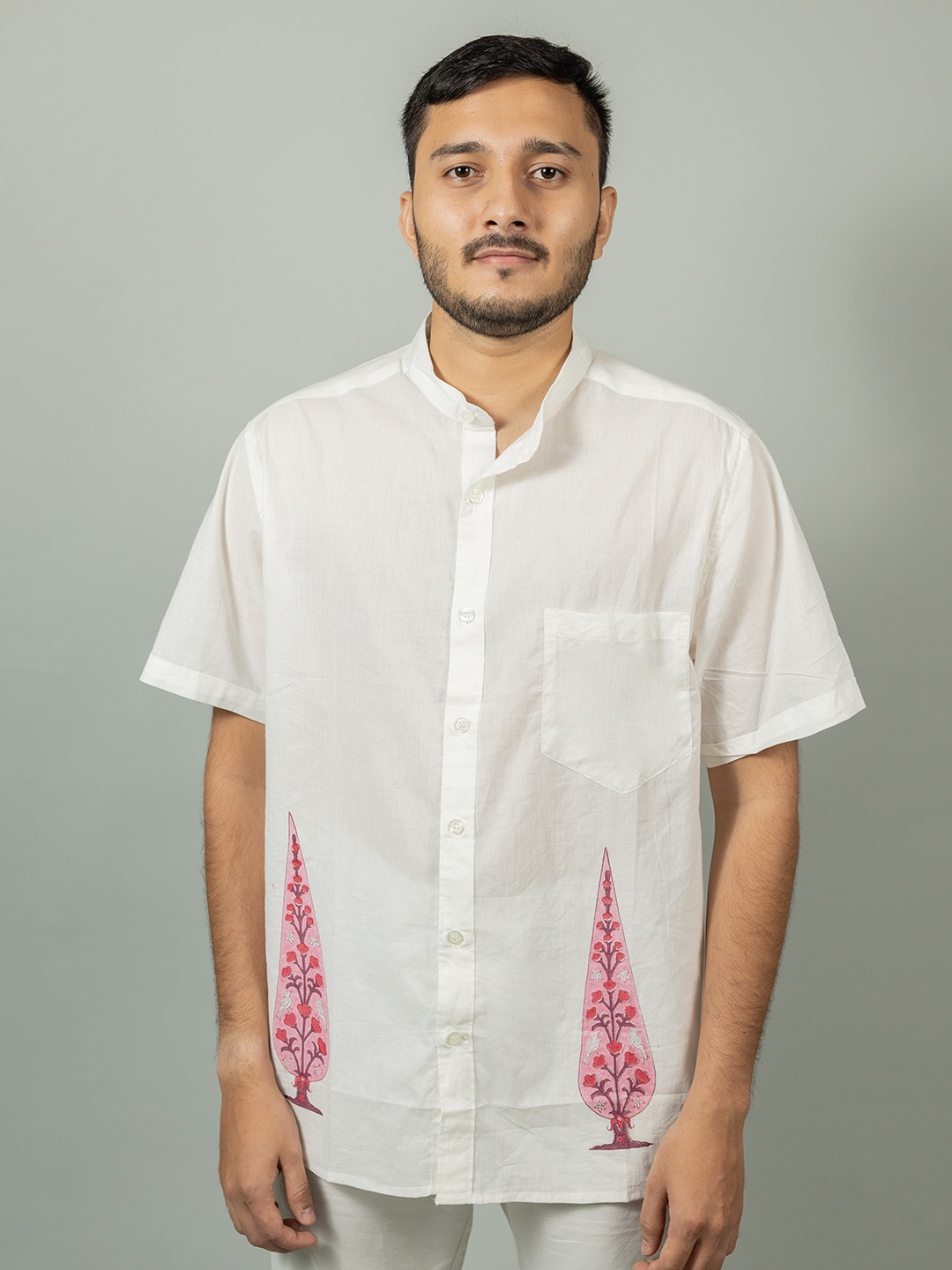 

INDIKA Men Opaque Striped Casual Shirt, White