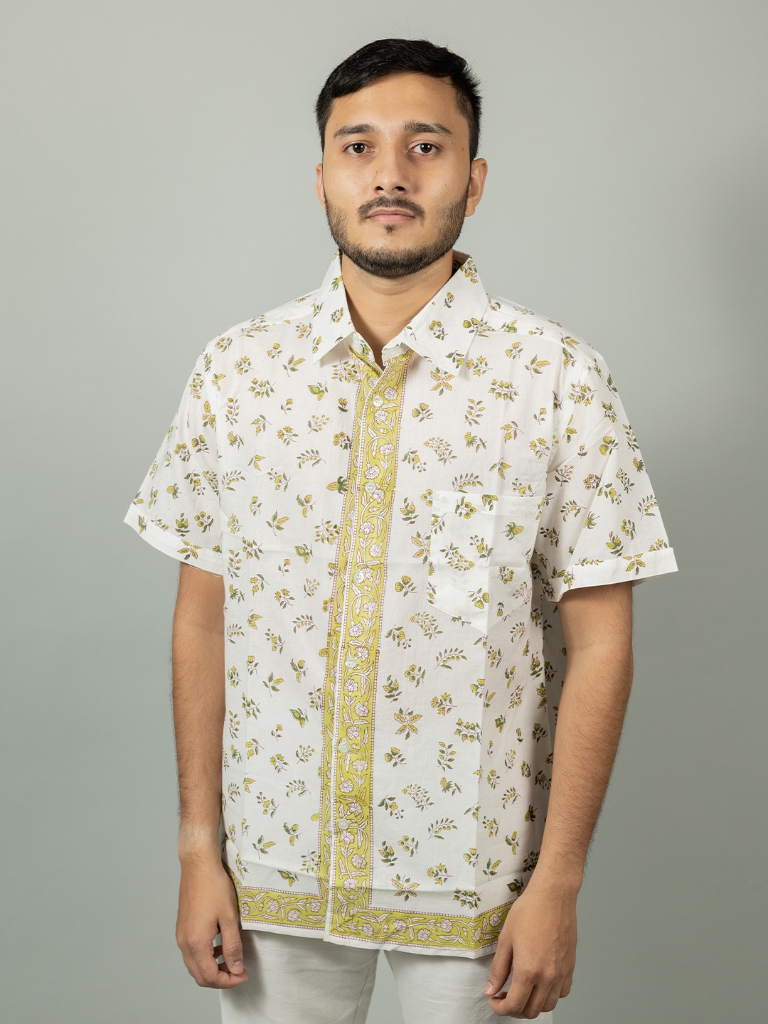 

INDIKA Men Floral Opaque Printed Casual Shirt, White