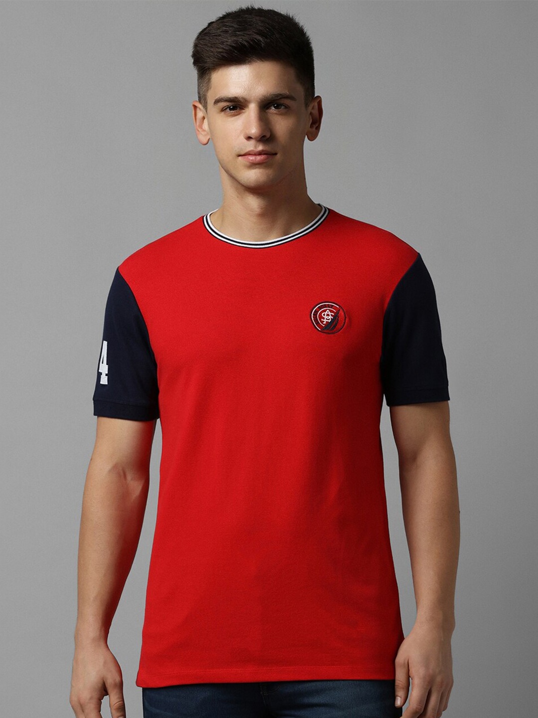 

Allen Solly Men Colourblocked Applique Slim Fit T-shirt, Red