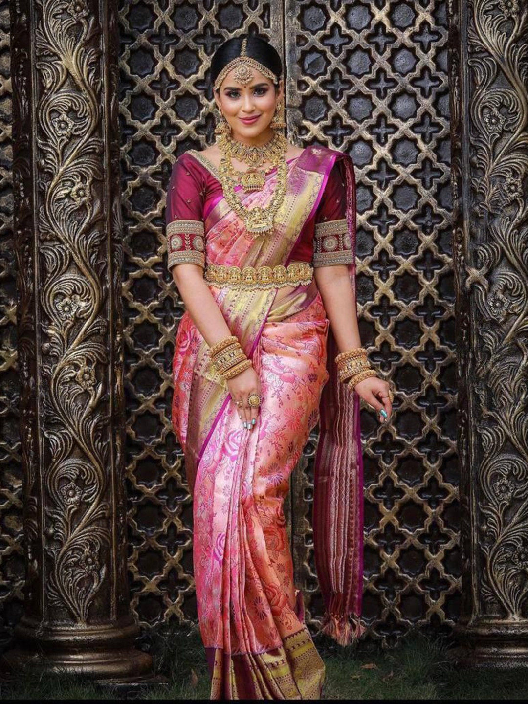 

Naishu Trendz Woven Design Zari Pure Silk Kanjeevaram Saree, Pink