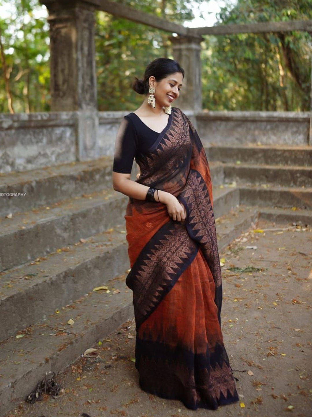 

Naishu Trendz Woven Design Zari Pure Silk Kanjeevaram Saree, Orange