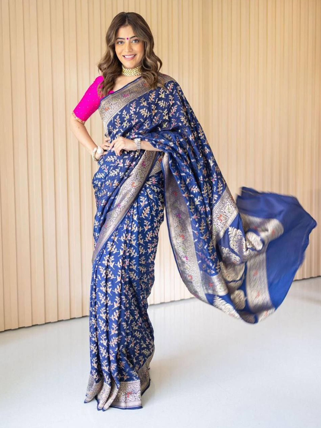 

Naishu Trendz Woven Design Zari Pure Silk Kanjeevaram Saree, Blue