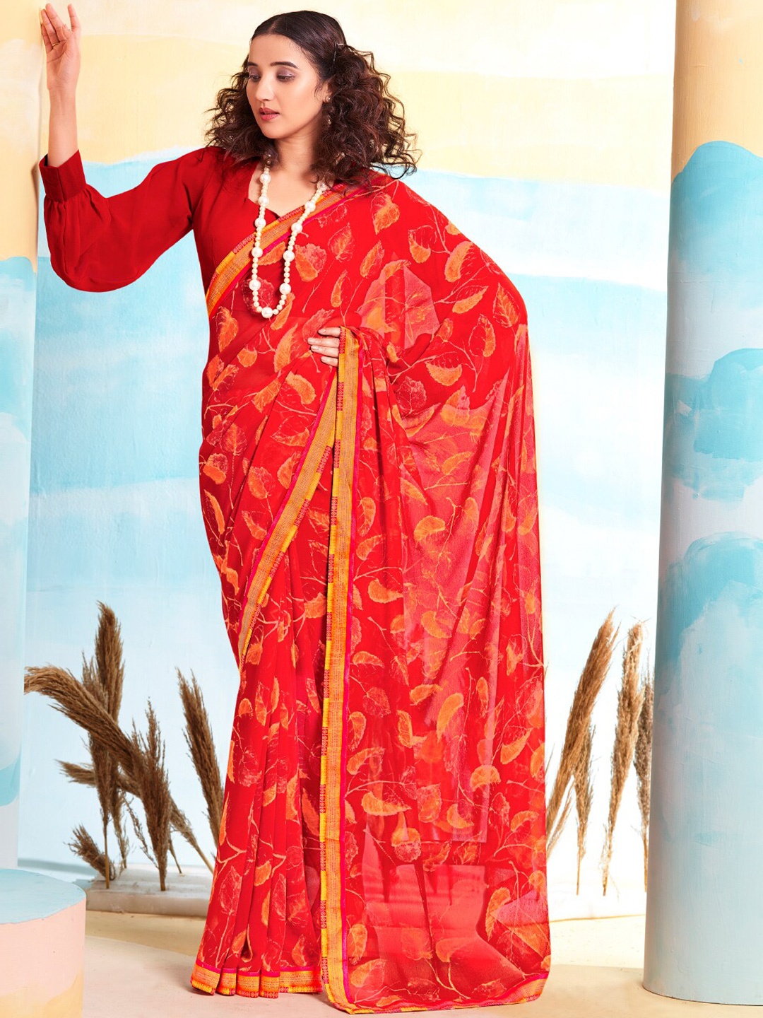 

SANSKAR Floral Printed Saree, Peach