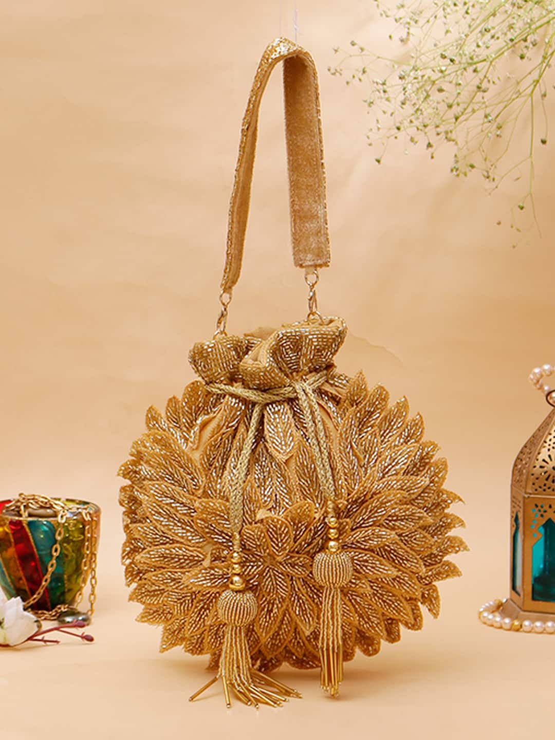 

Swisni Embroidered Potli Clutch, Gold