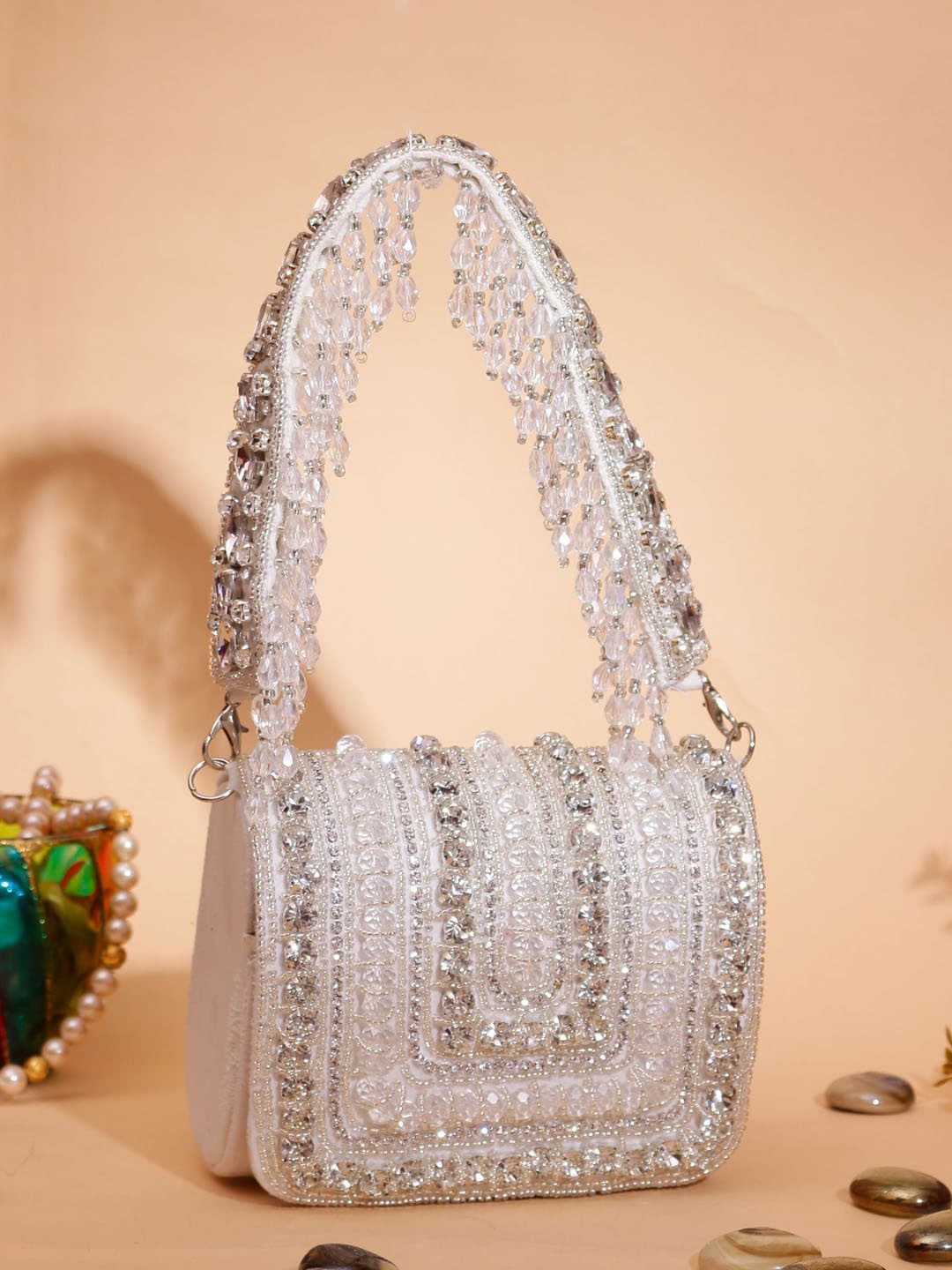 

Swisni Bucket Handheld Bag with Tasselled, White