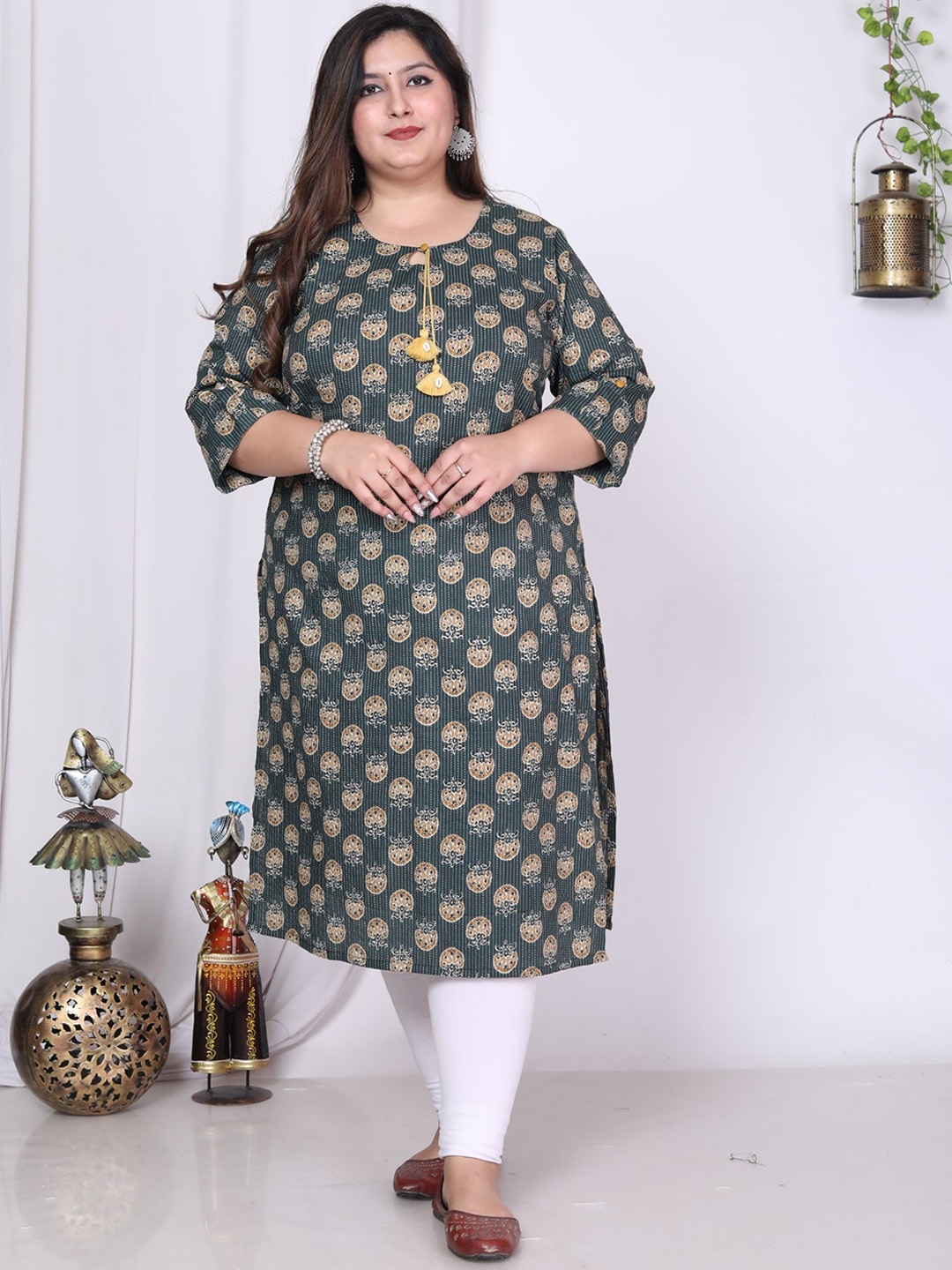 

KALINI Women Floral Printed Cold-Shoulder Sleeves Thread Work Floral Kurta, Green