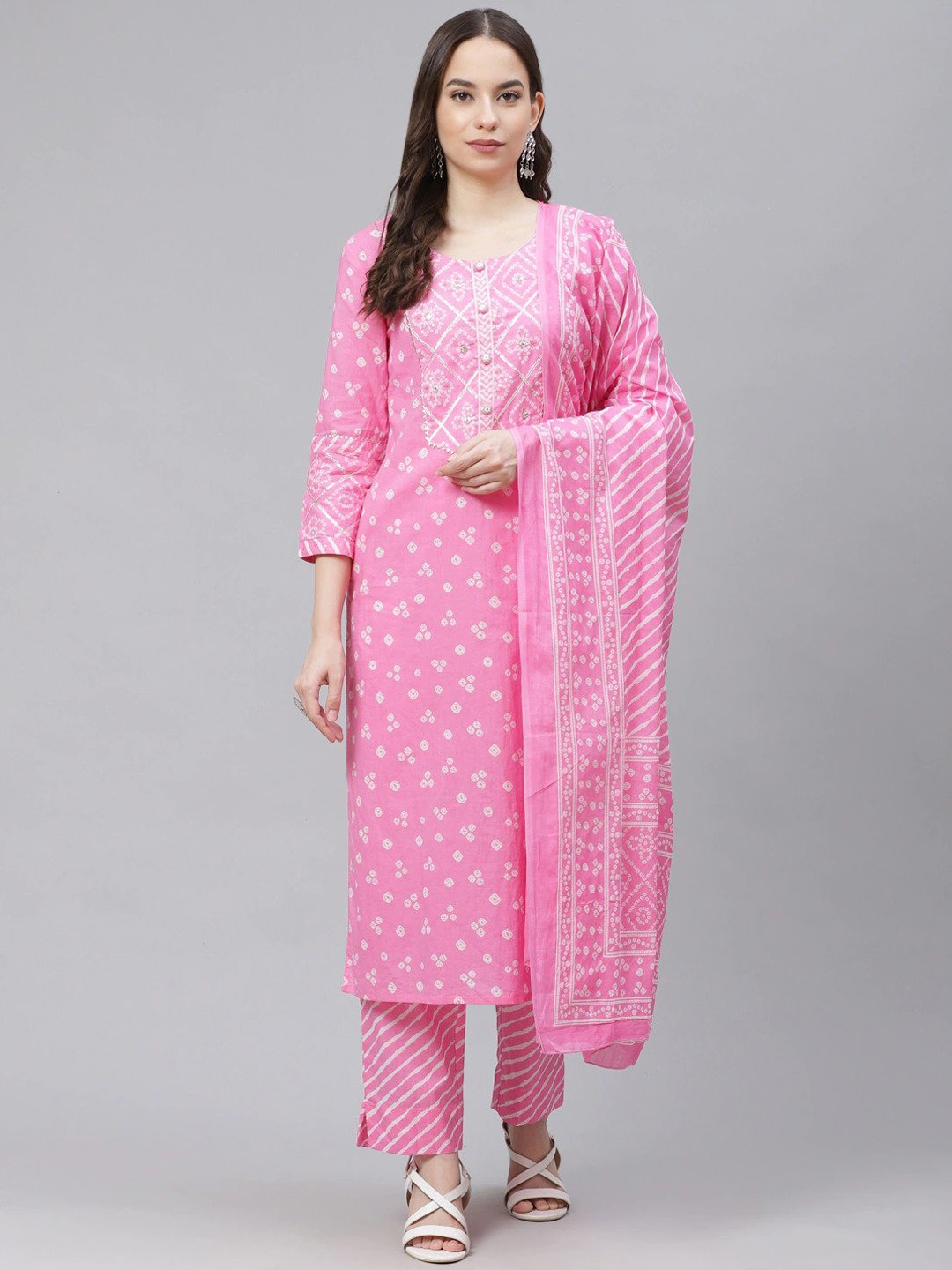 

AHIKA Bandhani Printed Gotta Patti Pure Cotton Kurta With Trousers & Dupatta, Pink