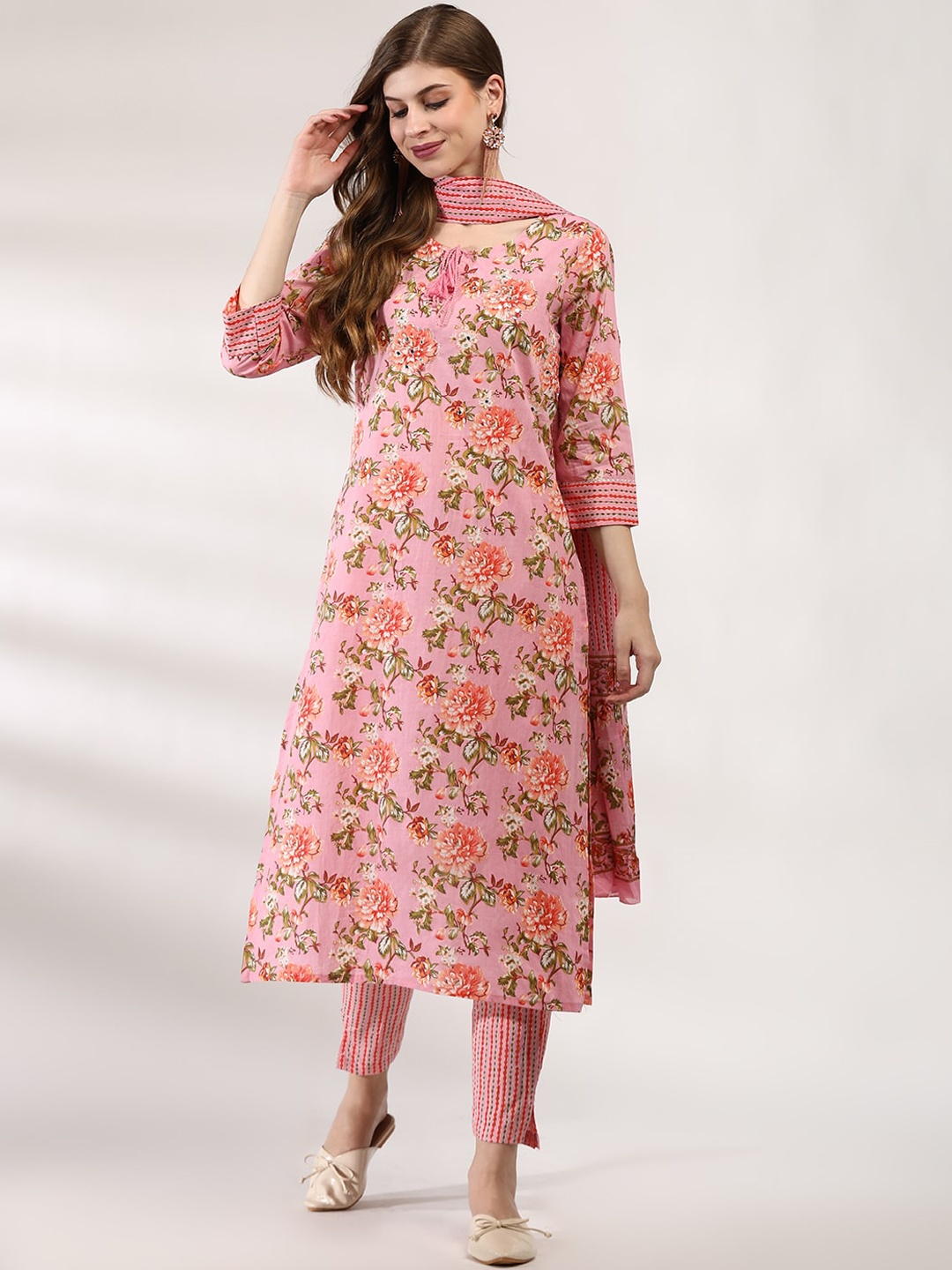 

Anouk Floral Printed Regular Thread Work Pure Cotton Kurta with Trousers & Dupatta, Peach