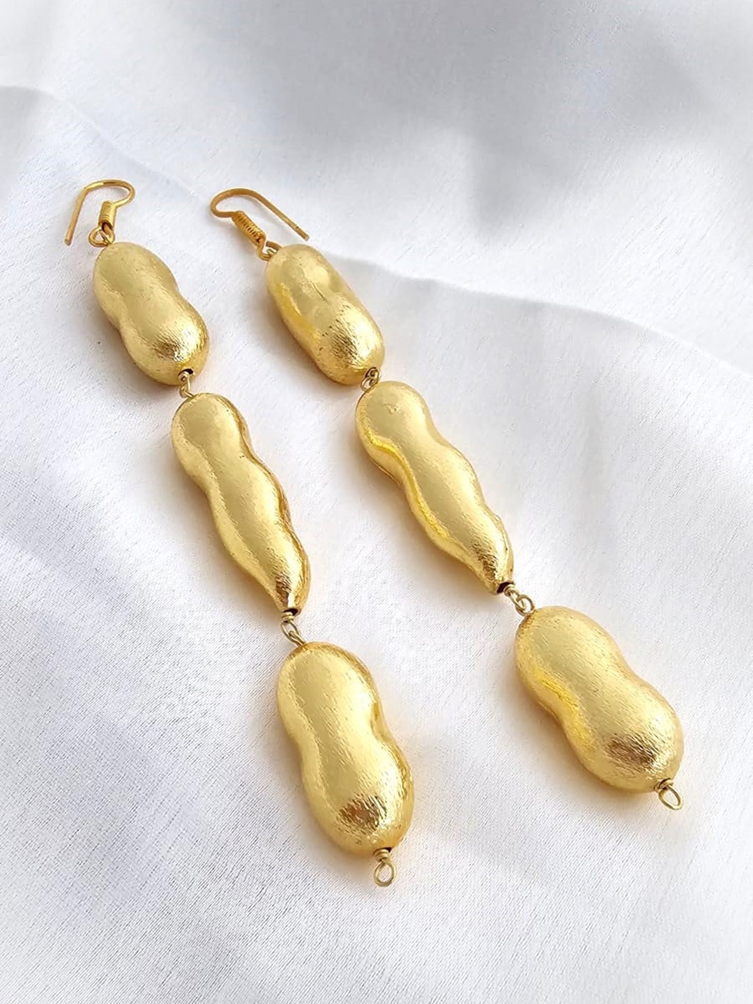 

Binnis Wardrobe Contemporary Hoop Earrings, Gold