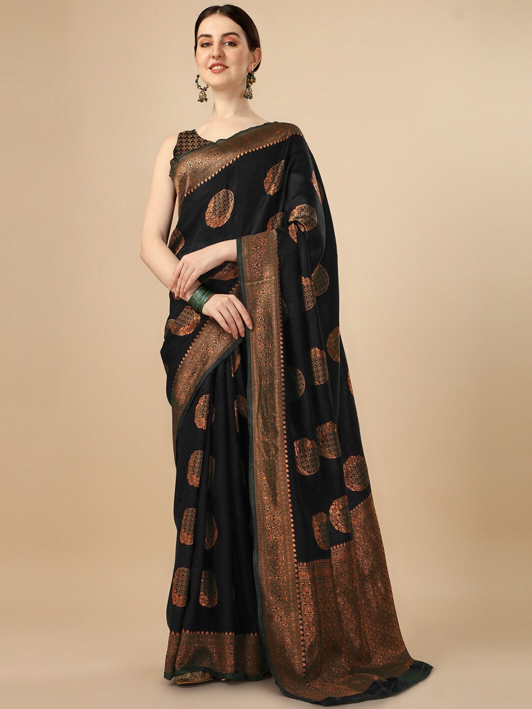 

RASVRITI Woven Design Zari Pure Silk Kanjeevaram Saree, Black