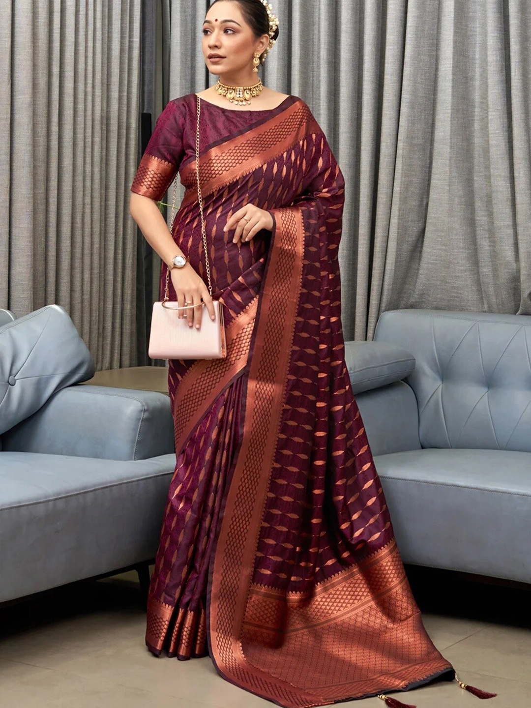 

RASVRITI Woven Design Zari Pure Silk Kanjeevaram Saree, Purple