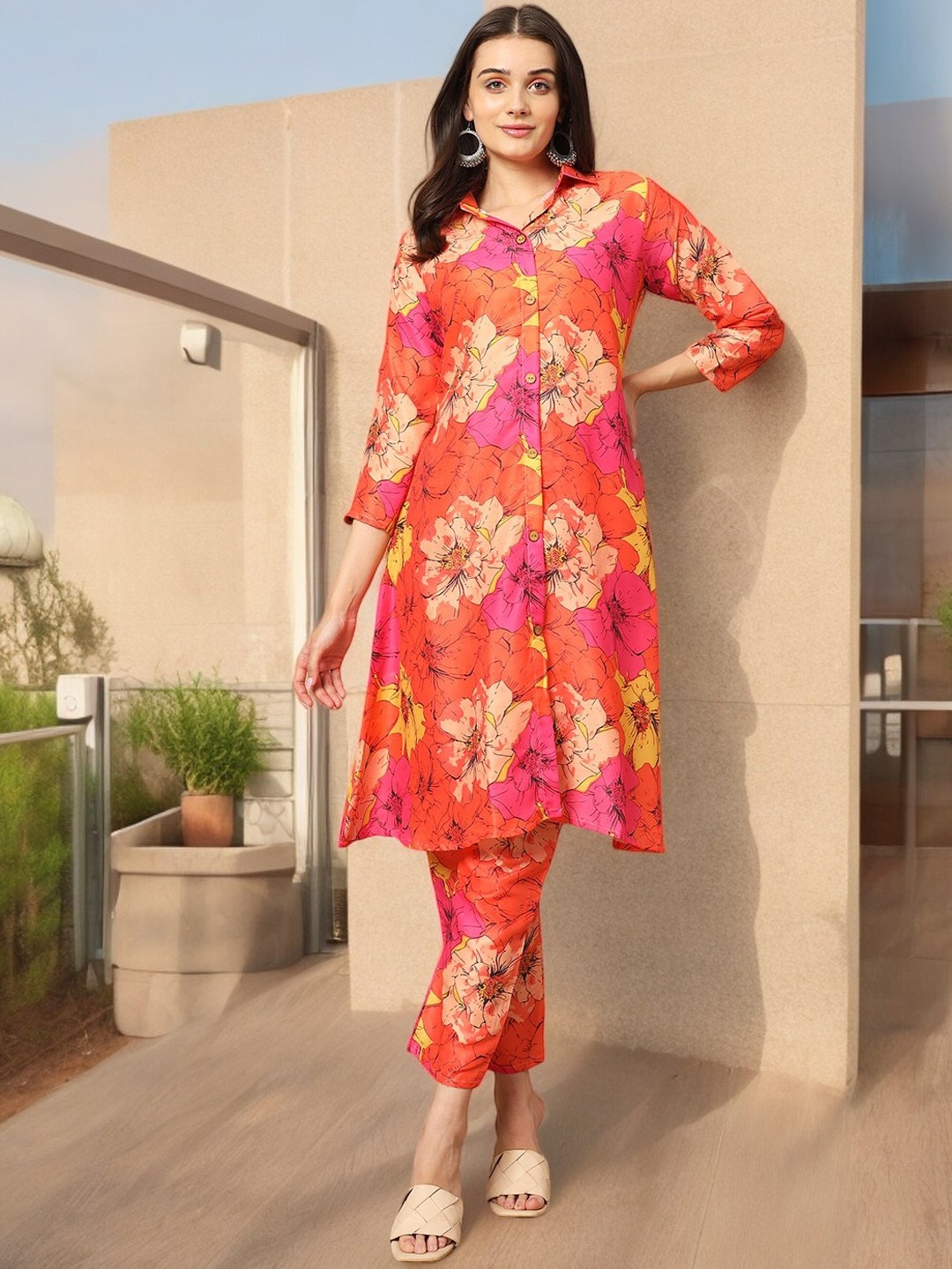 

MORLY Shirt Collar Ethnic Motifs Printed Regular Kurta with Trousers, Orange