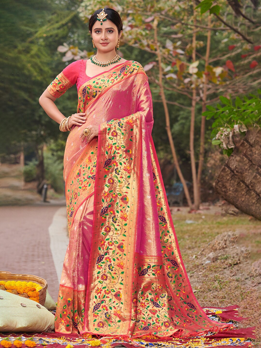 

Ishin Floral Woven Design Zari Paithani Saree, Pink
