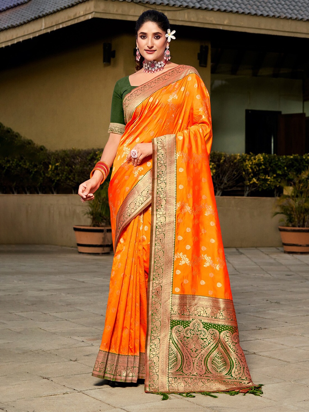 

Ishin Ethnic Motifs Zari Banarasi Saree, Mustard