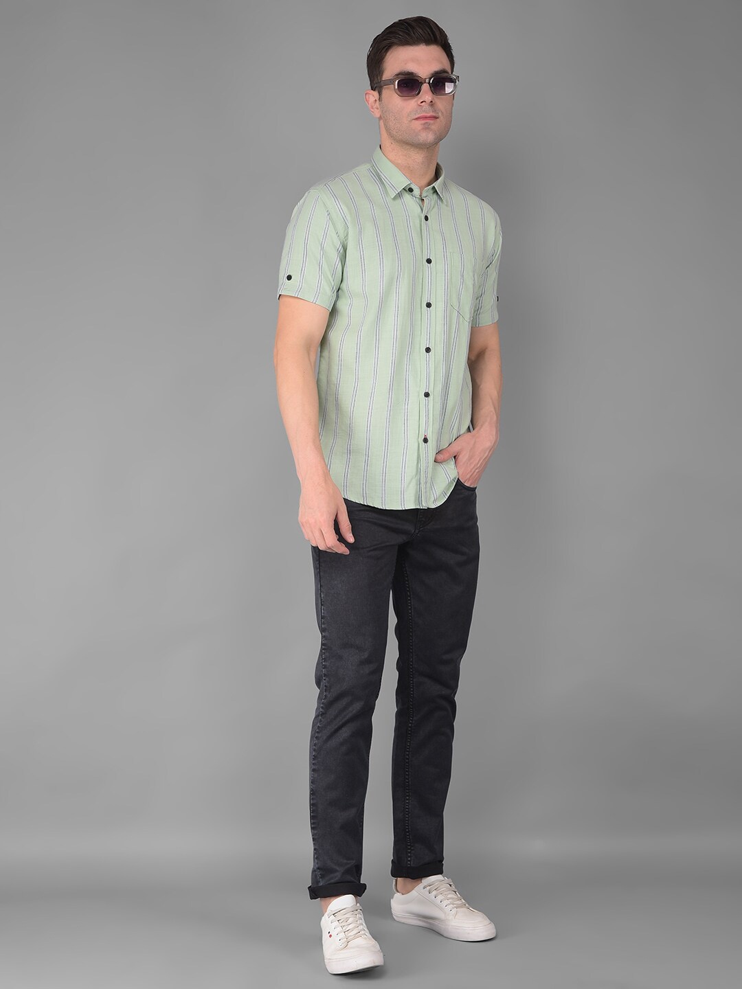 

COBB Men Slim Fit Opaque Casual Shirt, Green
