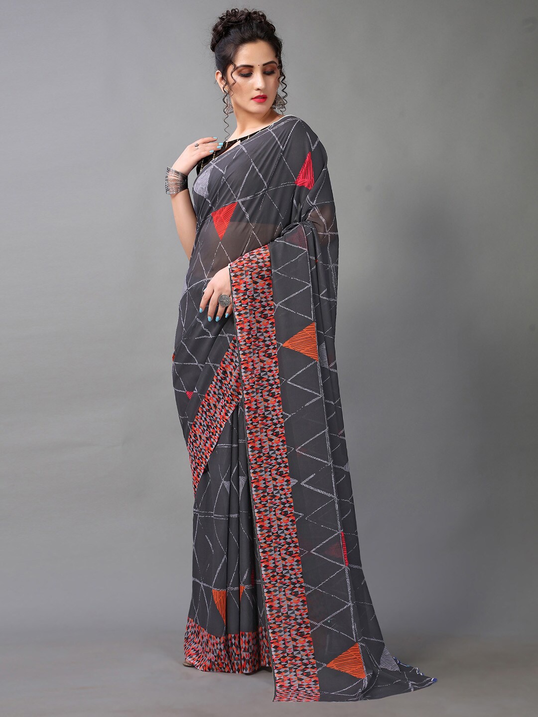 

Mitera Geometric Printed Saree, Grey