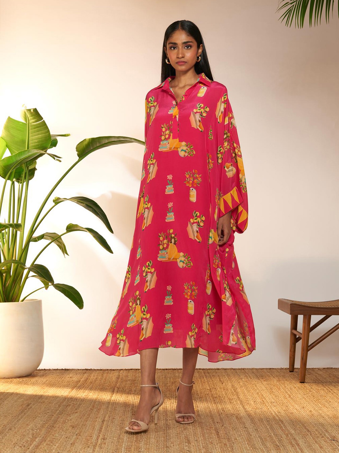 

Masaba Women Crepe A-Line Kimono Sleeves Midi Dress, Pink