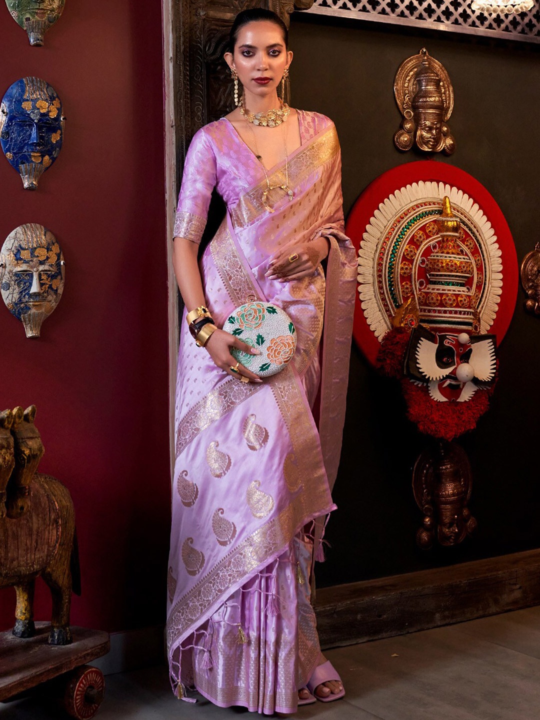 

Mitera Paisley Zari Satin Banarasi Saree, Mauve