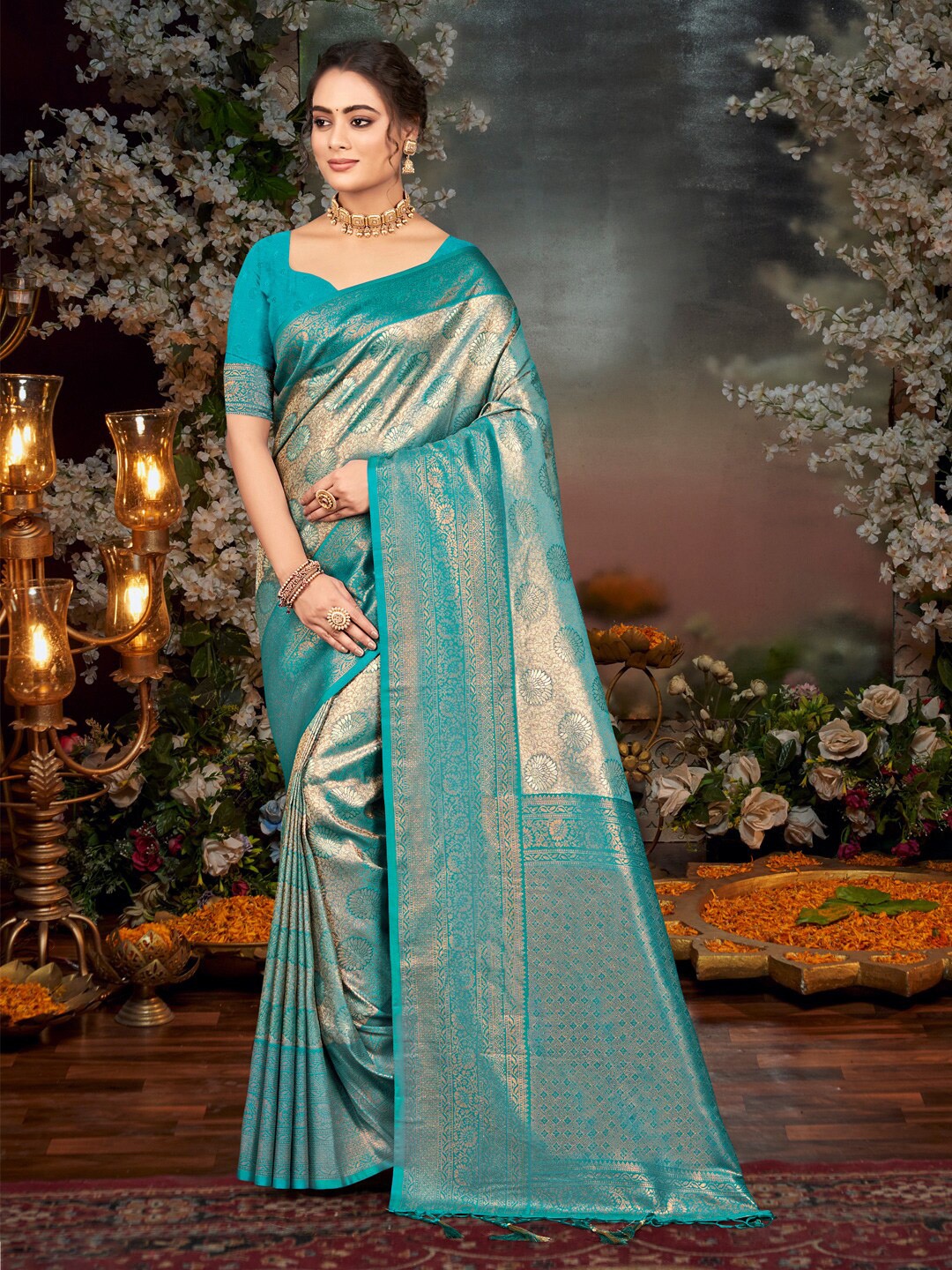 

SANGAM PRINTS Floral Woven Design Silk Blend Kanjivaram Saree, Blue