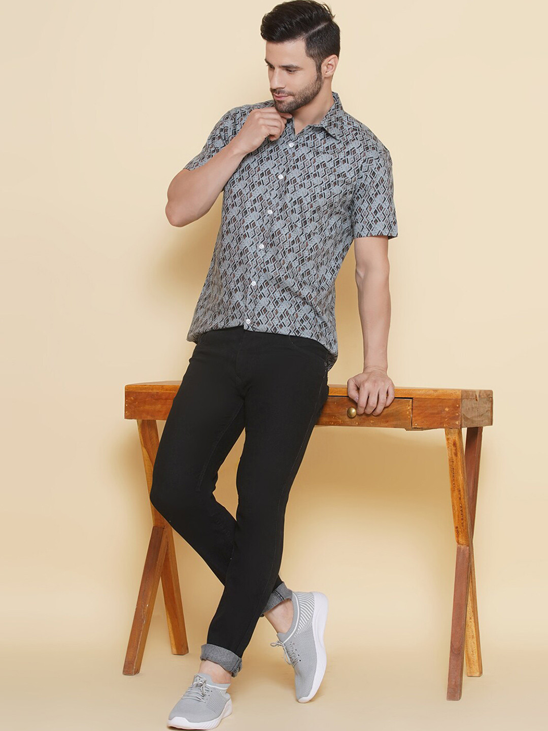 

LOUIS MONARCH Men Comfort Floral Opaque Printed Formal Shirt, Blue