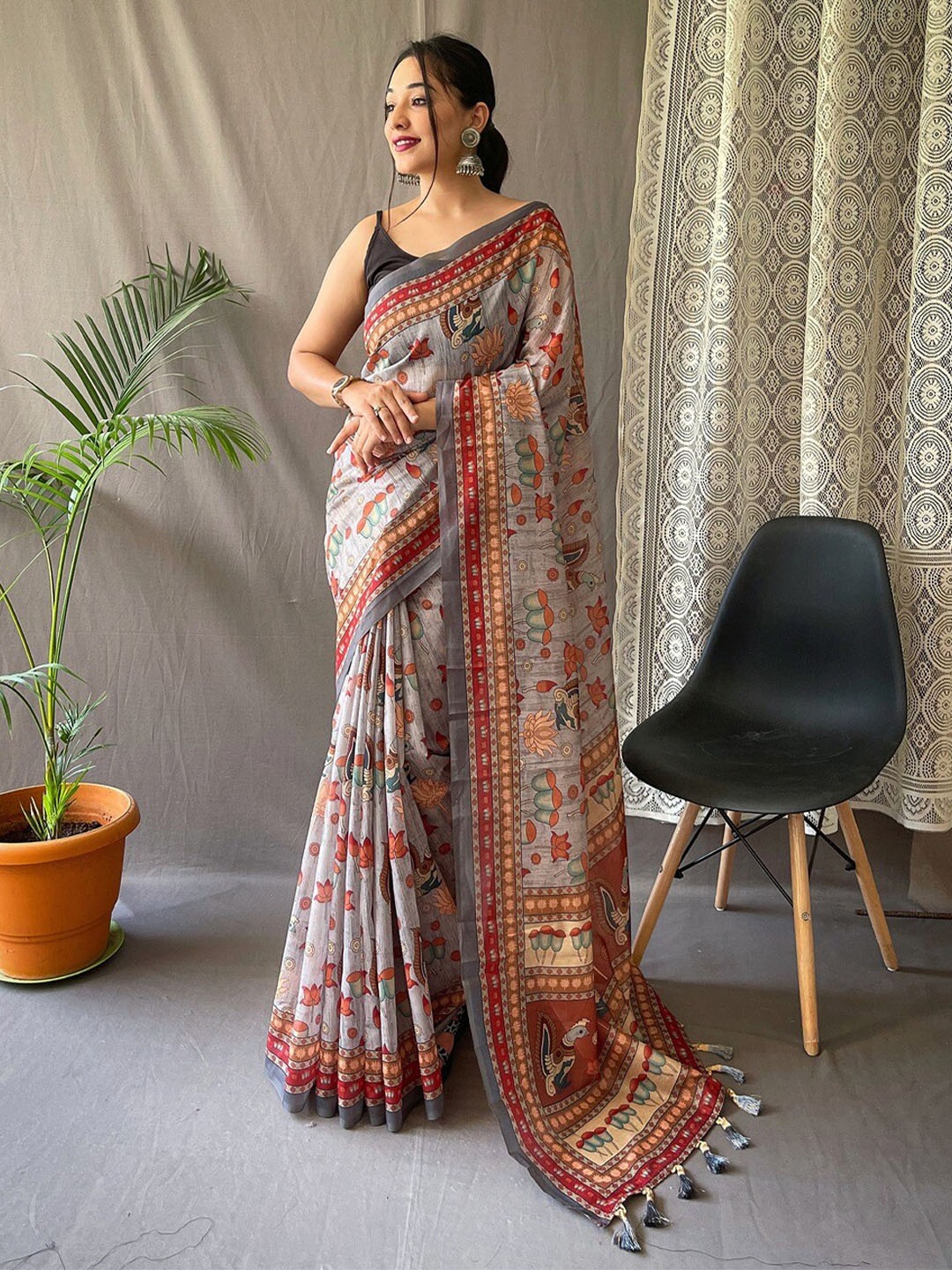 

SGF11 Kalamkari Printed Silk Cotton Chanderi Saree, White