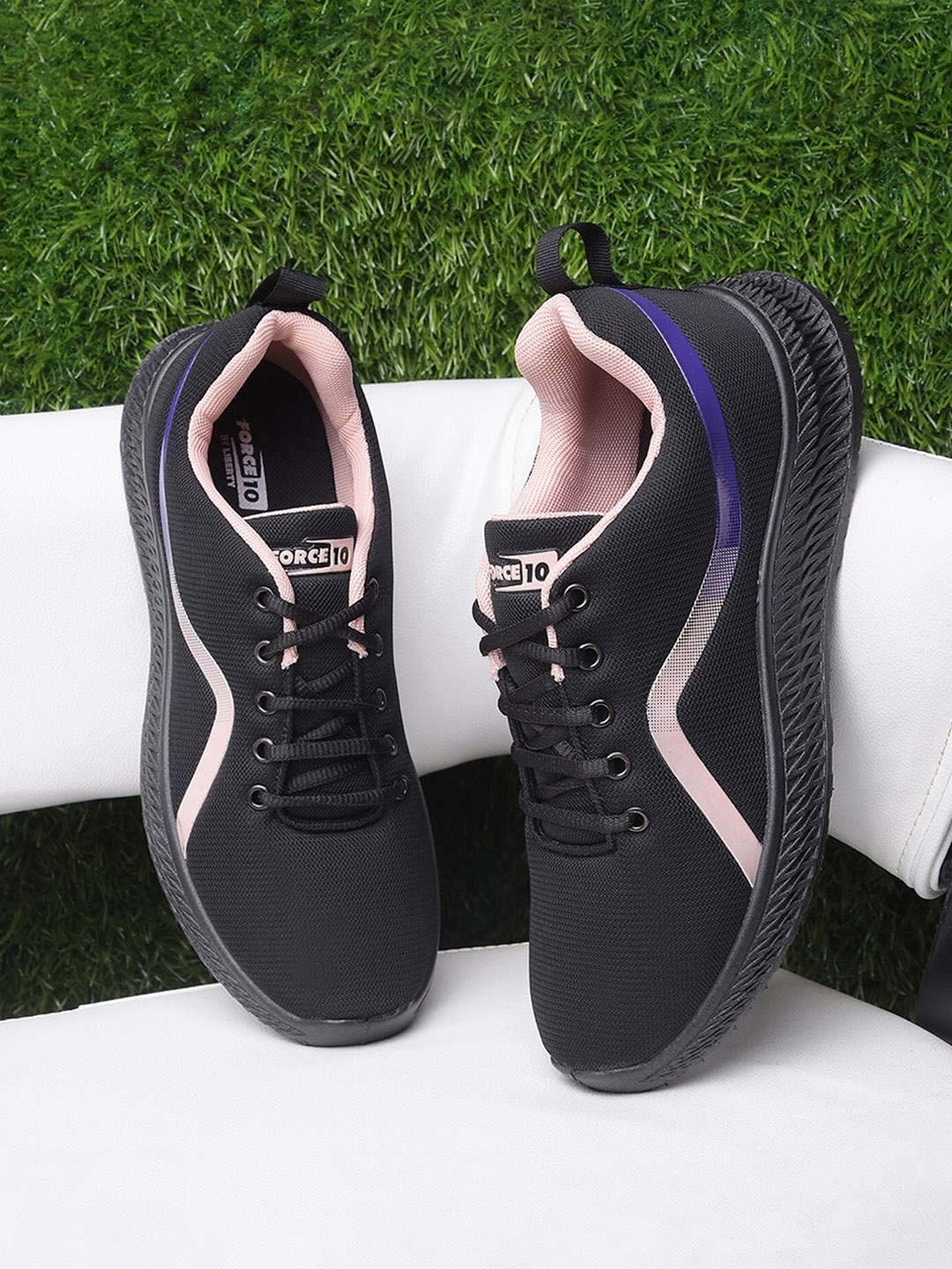 

Liberty Women Textured Lace-Up Running Shoes, Black