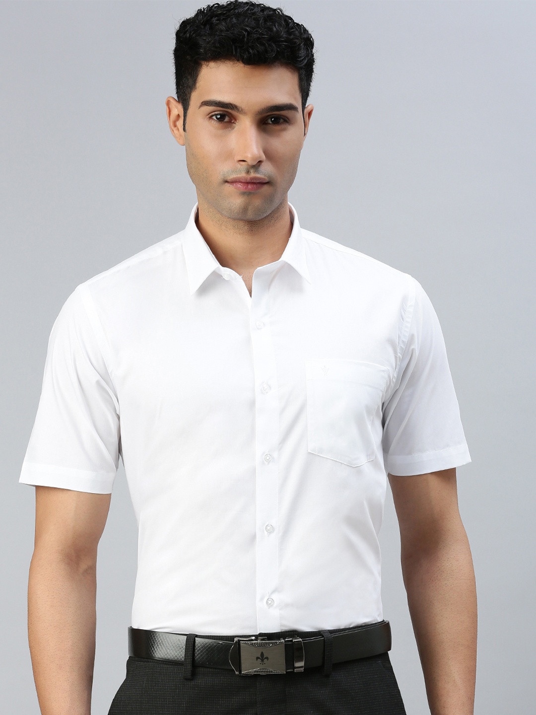 

Ramraj Solid Spread Collar Half Sleeves Cotton Ethnic Shirt, White