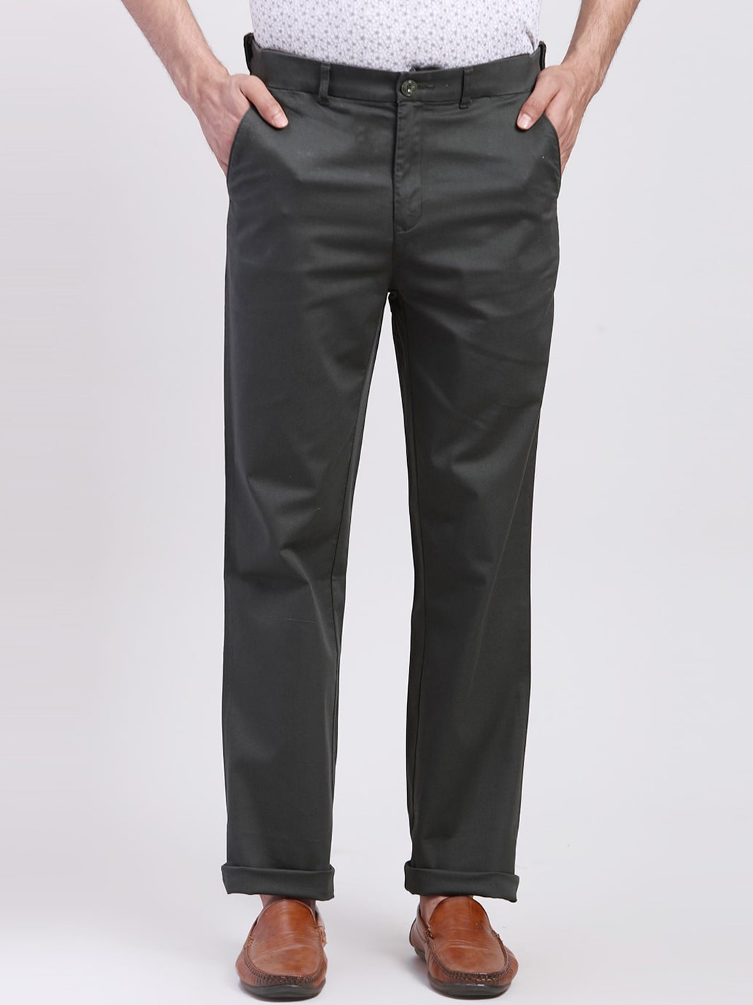 

ColorPlus Men Regular Fit Mid-Rise Cotton Chinos Trousers, Green