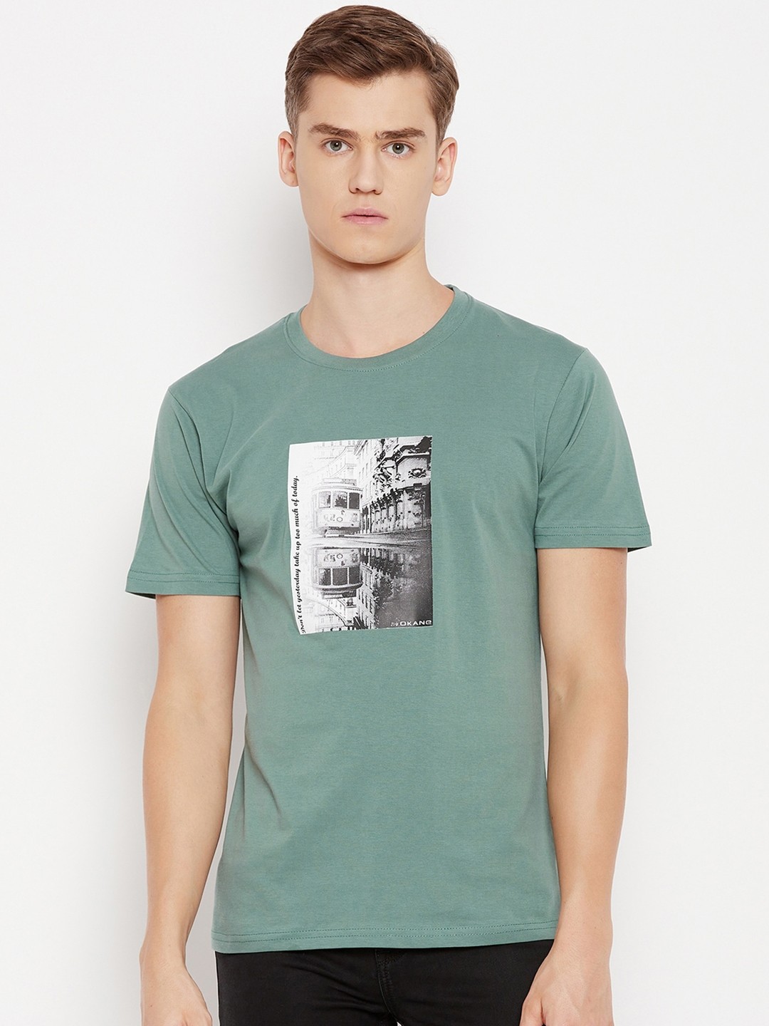 

Okane Men Typography Printed Applique T-shirt, Green