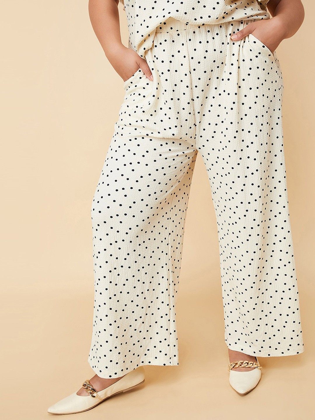 

max Women Polka Dot Printed Parallel Trousers, White
