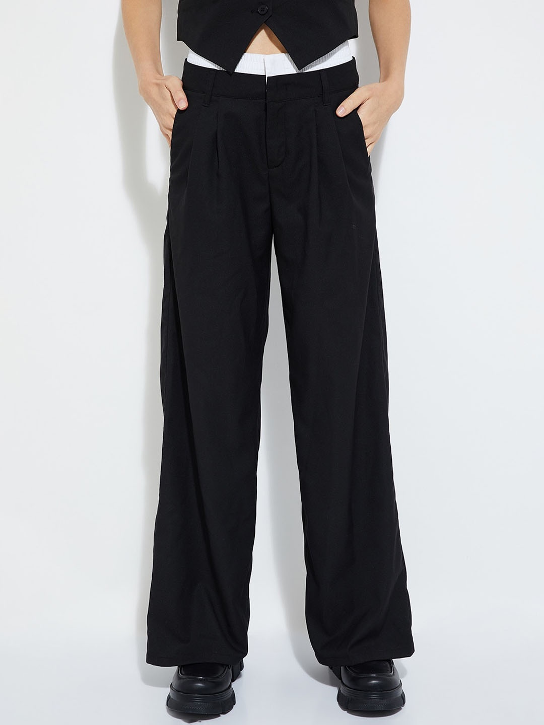 

max URB_N Women Korean Fit Trousers, Black