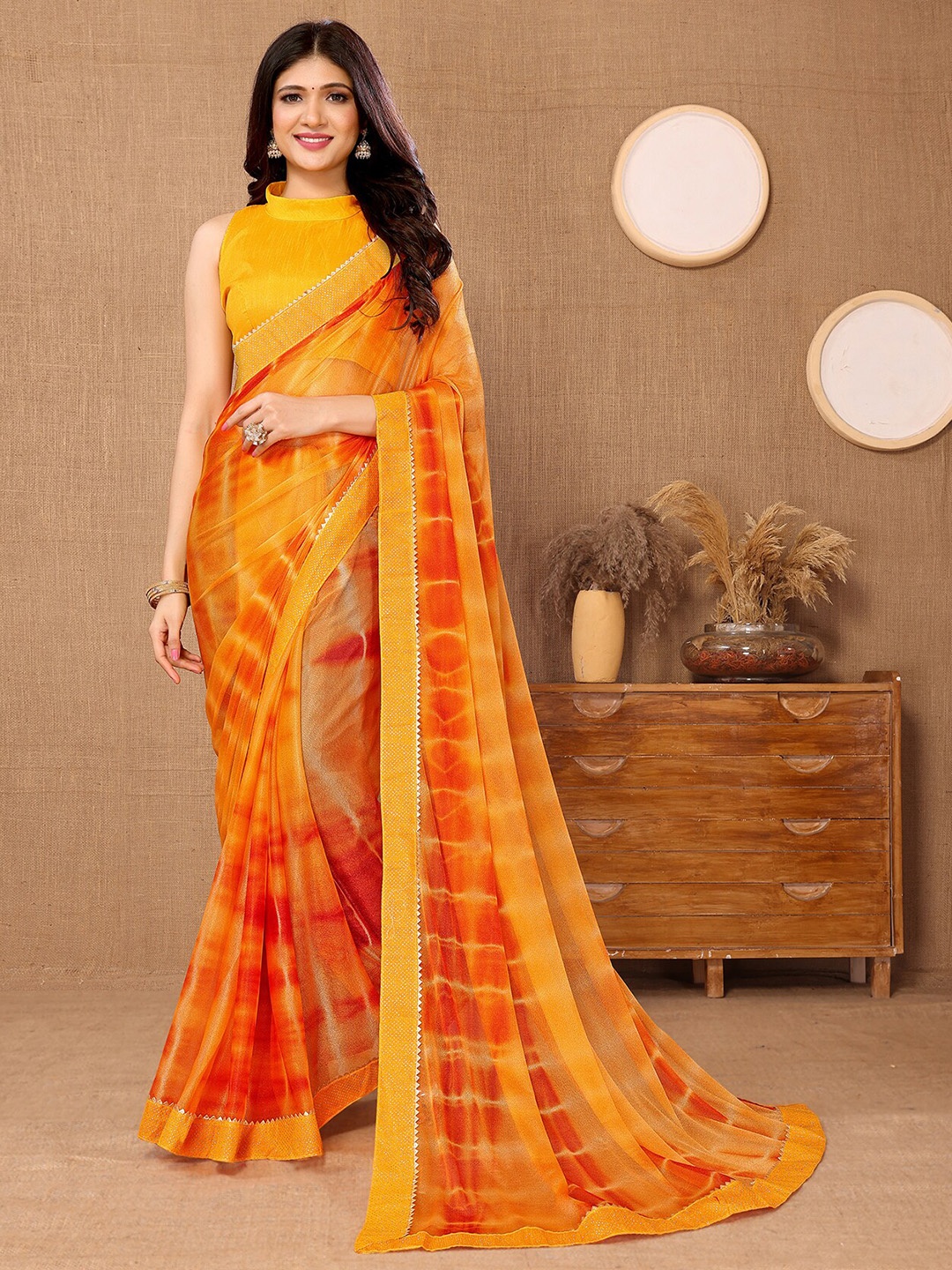 

MAGMINA Tie and Dye Zari Banarasi Saree, Orange