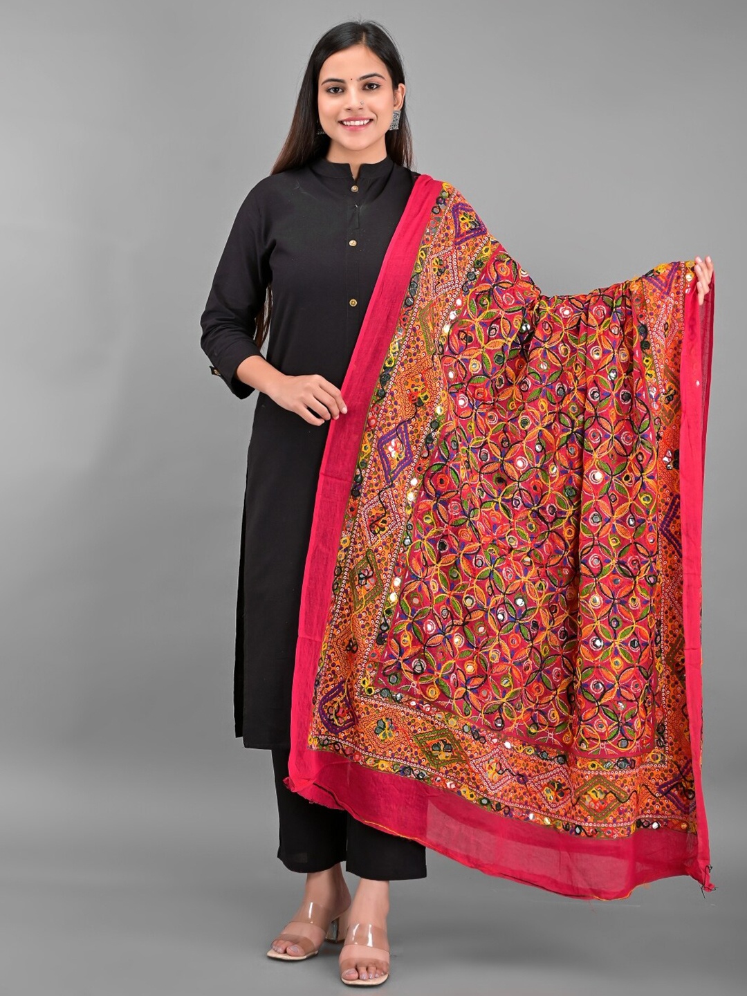 

Apratim Ethnic Motifs Kutch Embroidered Dupatta with Mirror Work, Pink