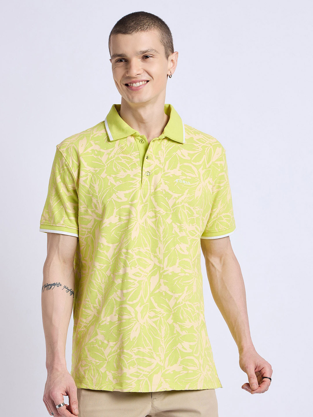 

EDRIO Men Printed Polo Collar Pockets T-shirt, Lime green