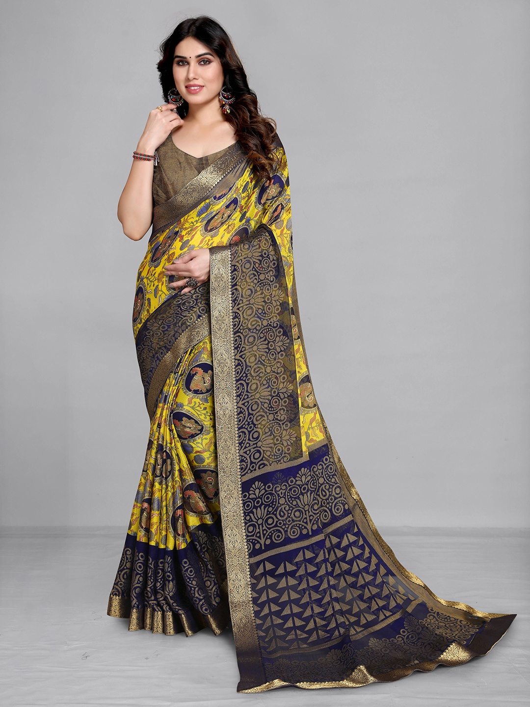 

EMV Floral Printed Zari Chiffon Saree, Green