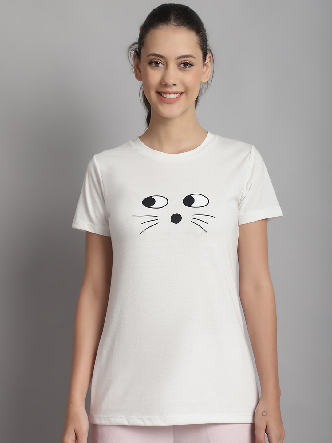 

Rute Women Printed Applique T-shirt, White