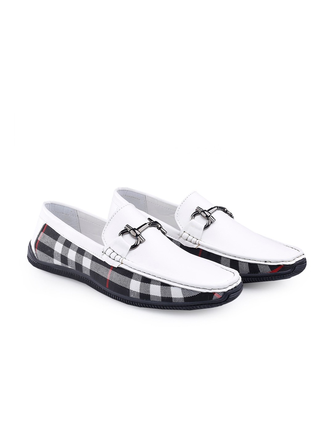

Bxxy Men Printed Round Toe Loafers, White