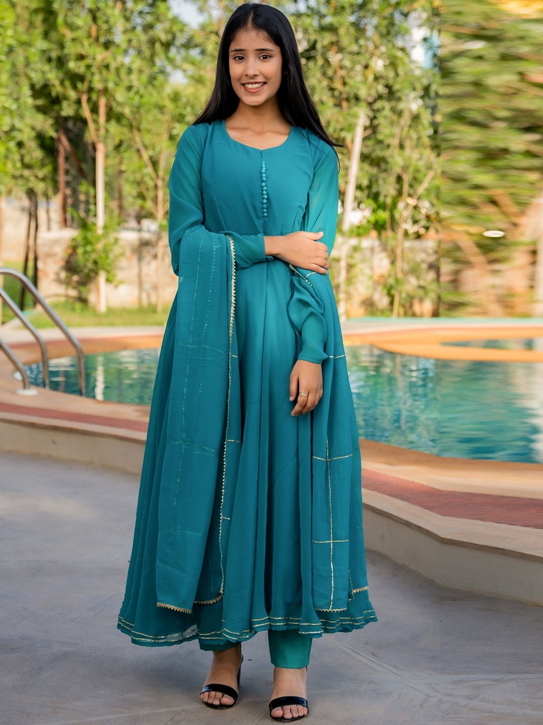 

HOUSE OF JAMOTI Round Neck Flared Empire Anarkali Kurta With Trousers & Dupatta, Turquoise blue