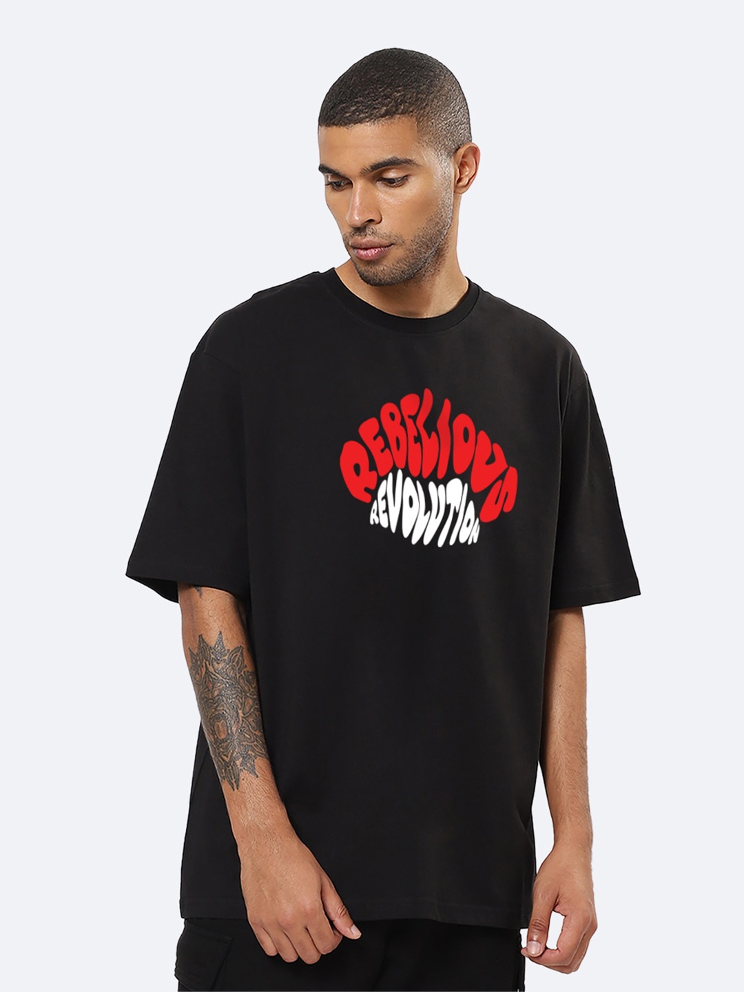 

Mad Over Print Men Typography Printed Applique T-shirt, Black
