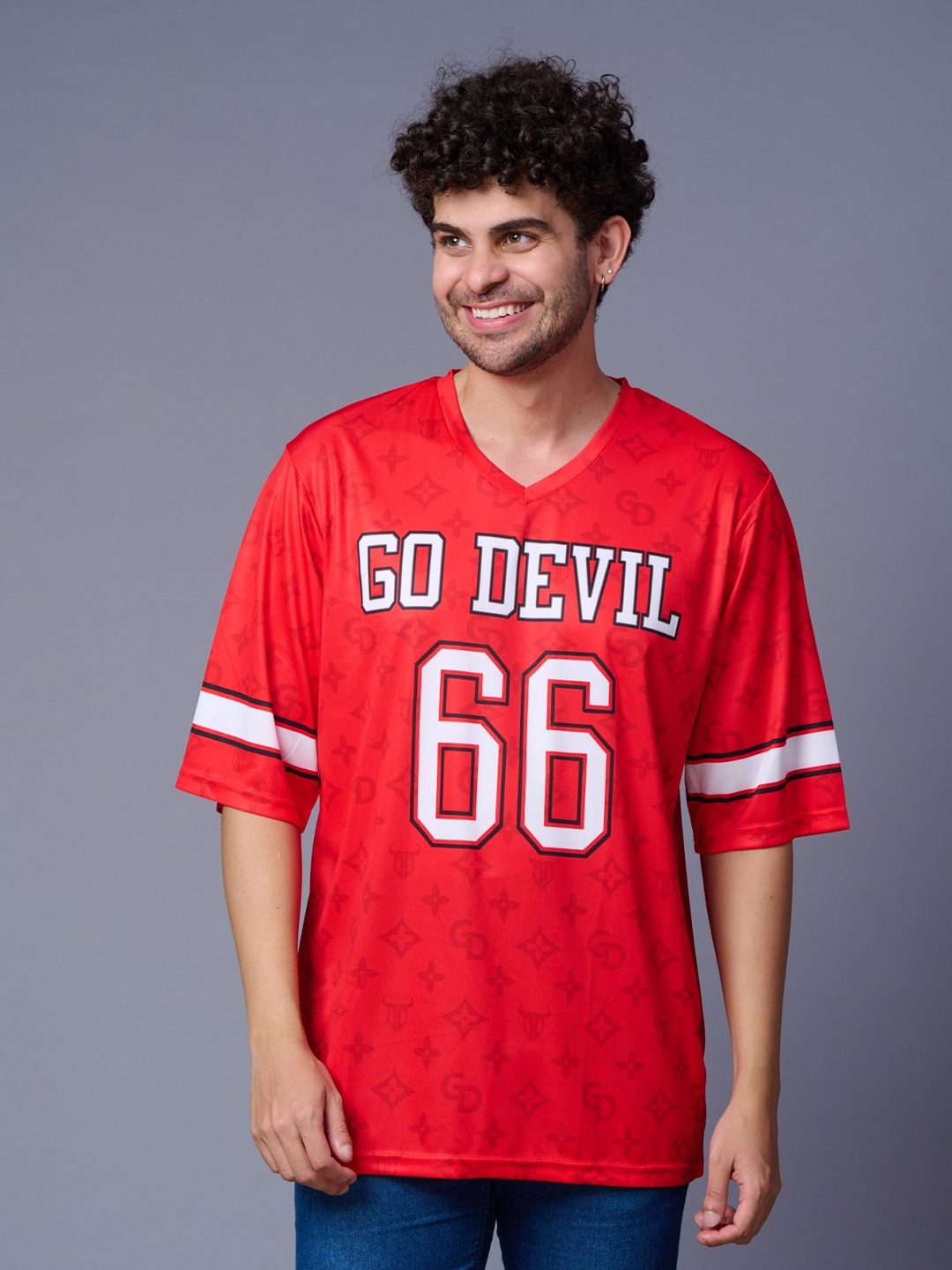 

GO DEVIL Varsity Printed V-Neck Drop-Shoulder Sleeves T-shirt, Red