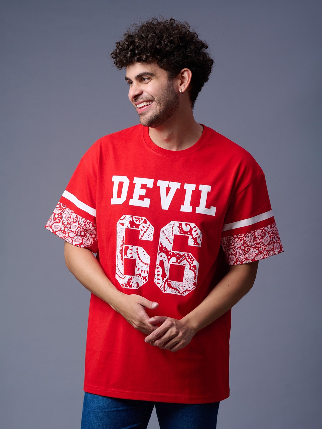 

GO DEVIL Typography Printed Drop Shoulder Sleeves Cotton T-shirt, Red