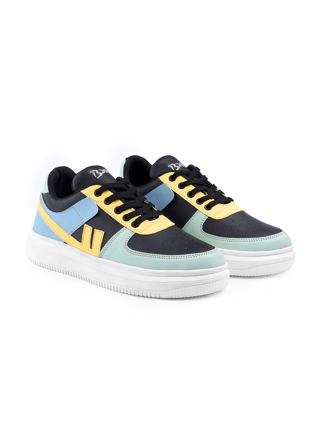 

Bxxy Men Colourblocked Round Toe Sneakers, Green