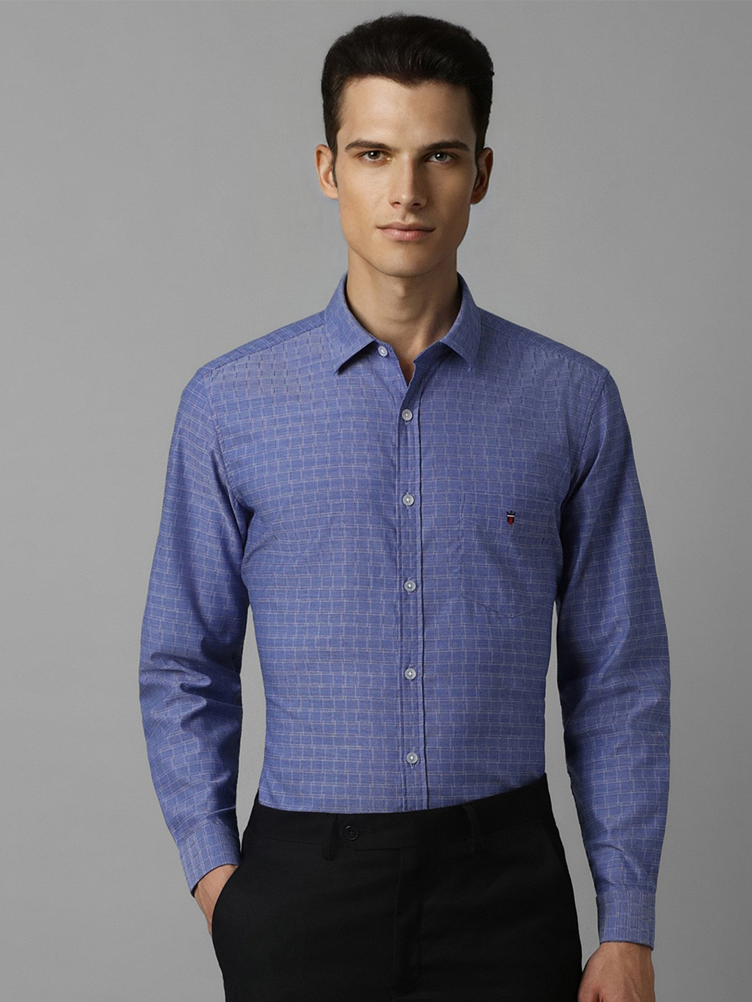 

Louis Philippe Sport Men Slim Fit Opaque Checked Casual Shirt, Blue