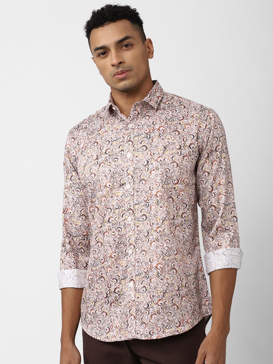 

V Dot Men Slim Fit Floral Opaque Printed Party Shirt, White