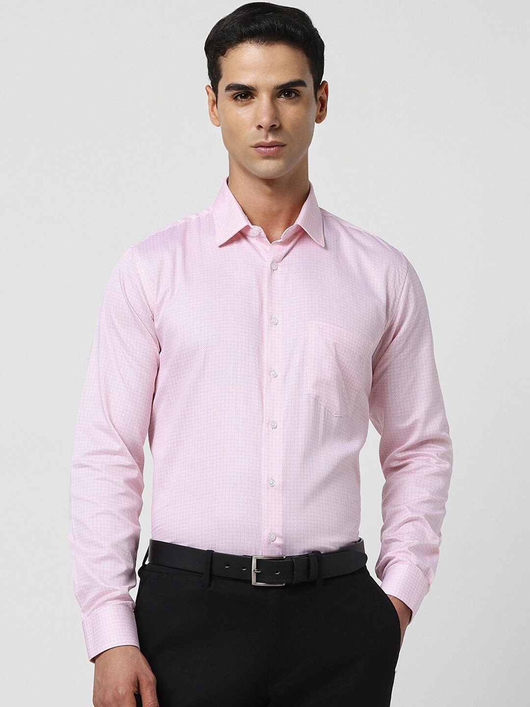 

Van Heusen Men Slim Fit Opaque Formal Shirt, Pink