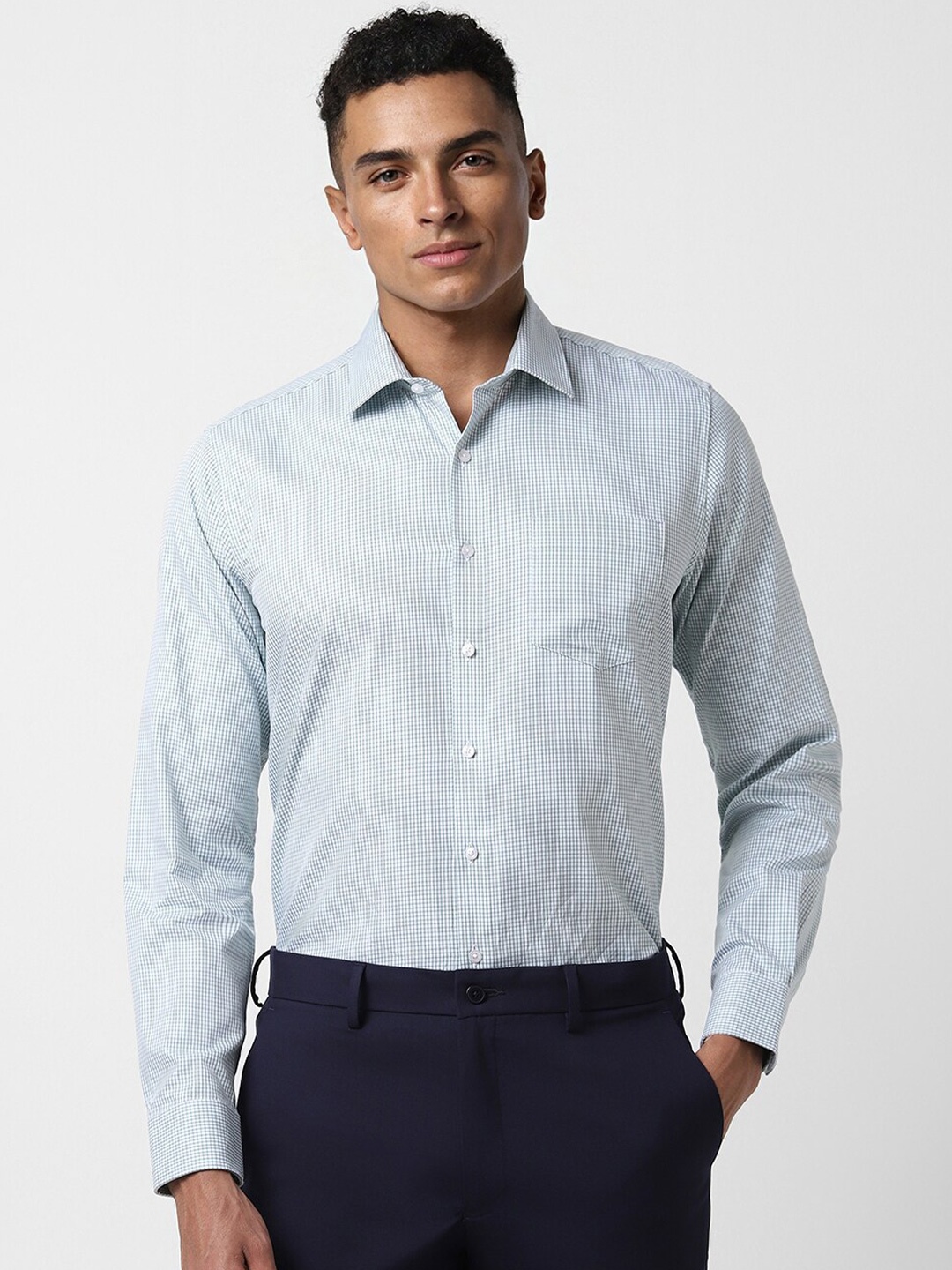 

Van Heusen Men Slim Fit Opaque Striped Formal Shirt, Blue