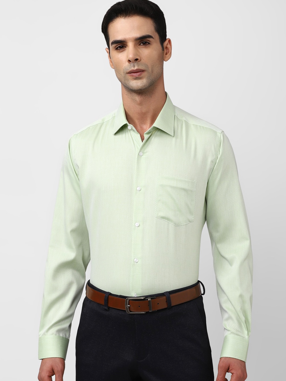 

Van Heusen Men Opaque Formal Shirt, Green