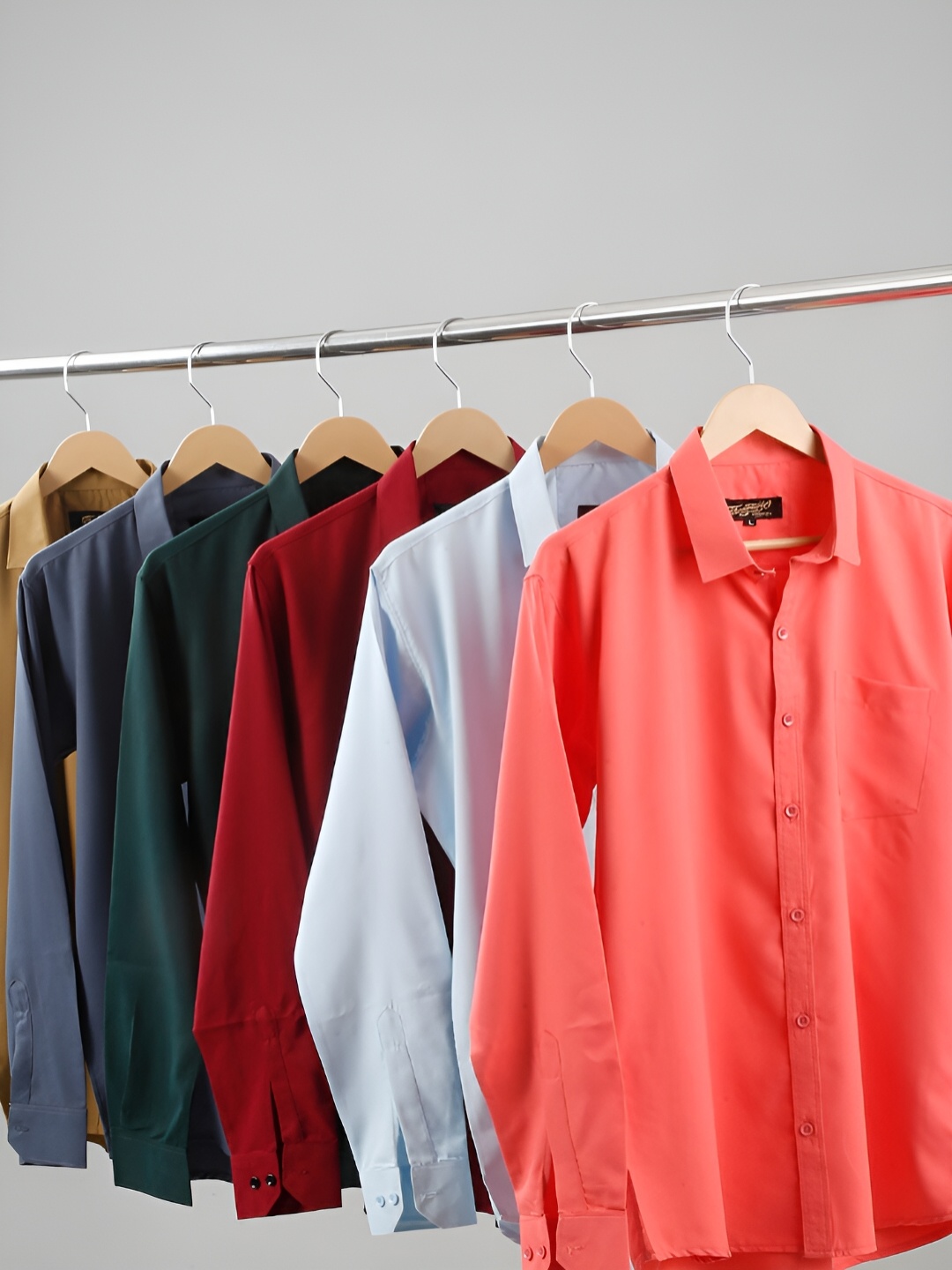 

Aura Brown 12 Pieces Cloth Hangers