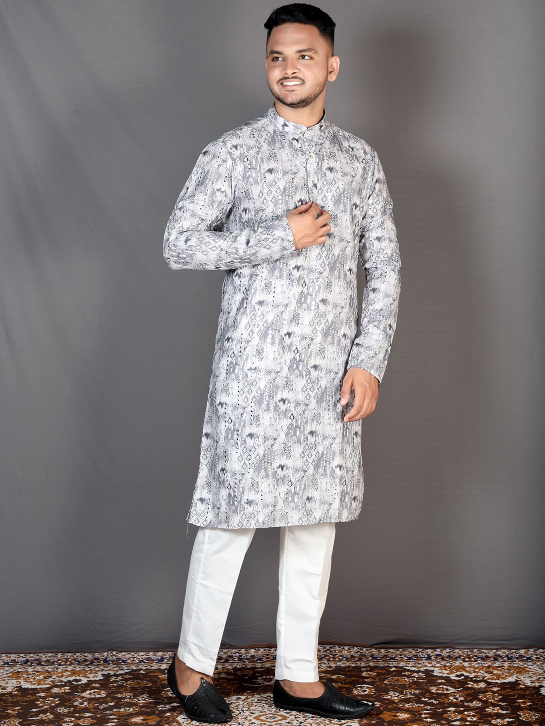

KAFNII Men Floral Printed Thread Work Kurta, Multi