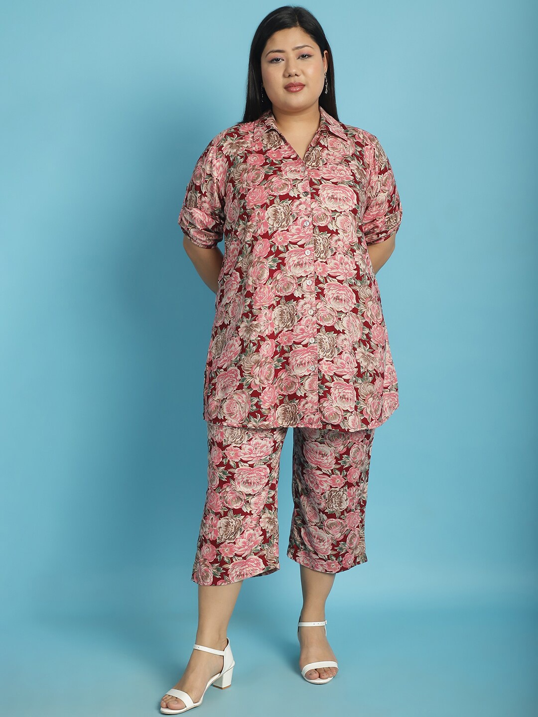 

theRebelinme Plus Size Floral Printed Shirt Collar Shirt with Capris, Maroon
